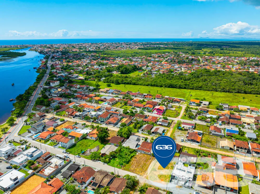 Terreno de esquina com excelente localização em Ba