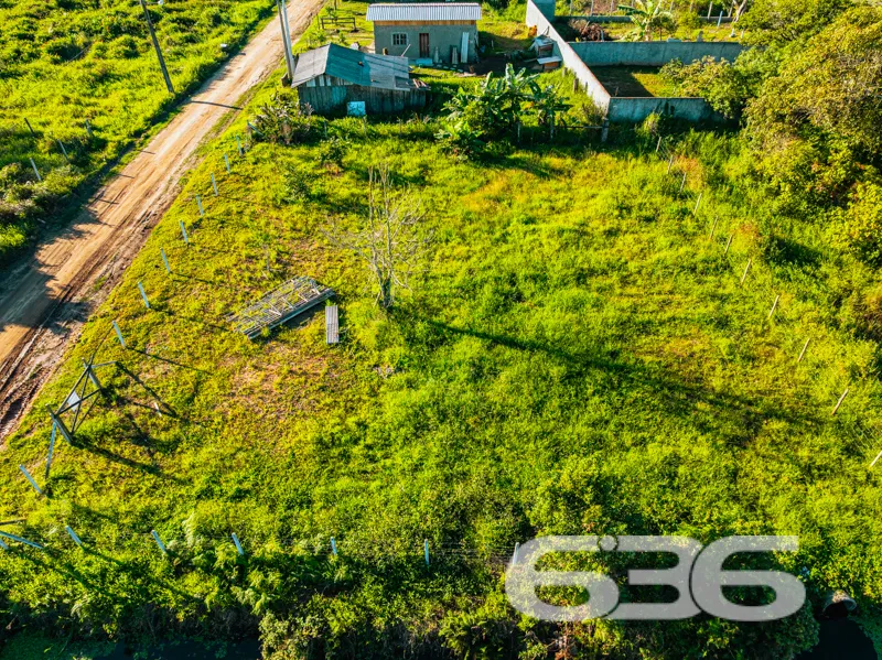 Terreno à venda no bairro Salinas, em Balneário Ba
