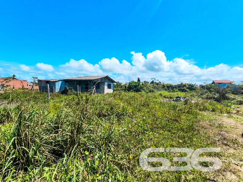VENDE-SE TERRENO NO BAIRRO SALINAS, EM BALNEÁRIO B