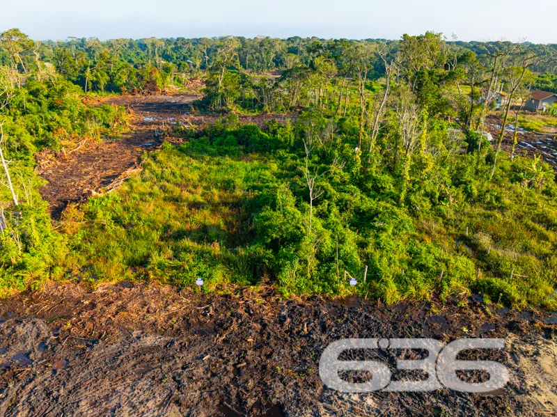 EXCELENTE TERRENO PLANO COM 360M² À VENDA NO BAIRR