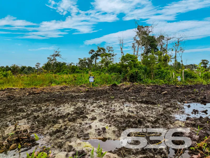 EXCELENTE TERRENO PLANO COM 360M² À VENDA NO BAIRR