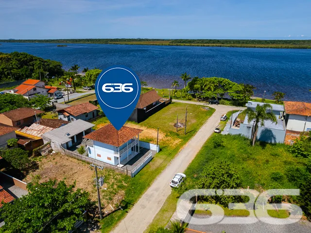SOBRADO COM 3 DORMITÓRIOS COM VISTA PARA A LAGOA