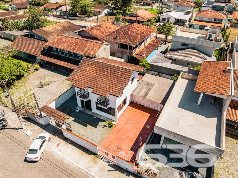 Você encontrou o sobrado dos seus sonhos em Balneá