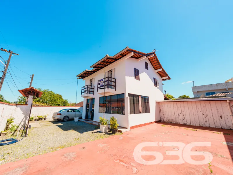 Você encontrou o sobrado dos seus sonhos em Balneá