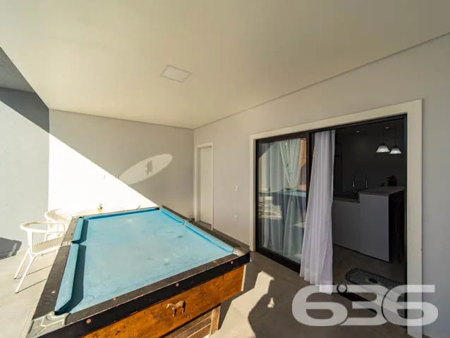 EXCELENTE CASA COM 1 SUÍTE E 2 QUARTOS EM BALNEÁRI