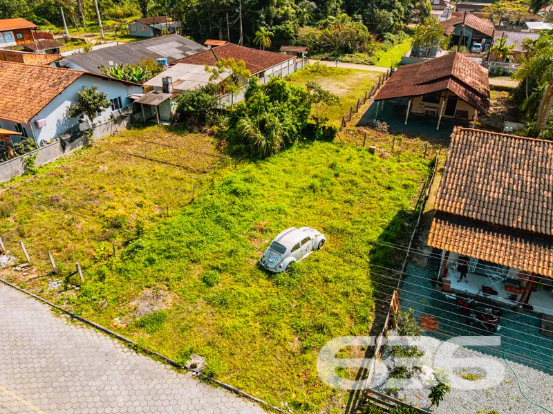 Terreno à Venda: Construa Seus Sonhos em Balneário
