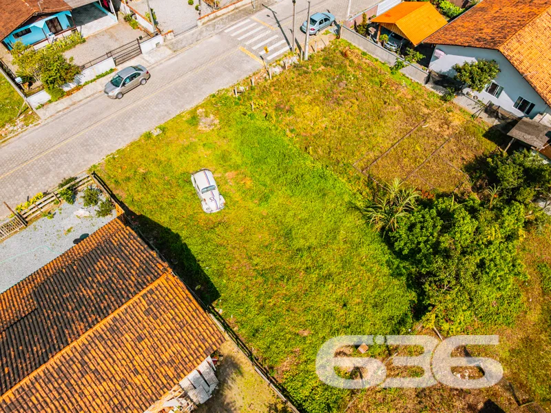 Terreno à Venda: Construa Seus Sonhos em Balneário