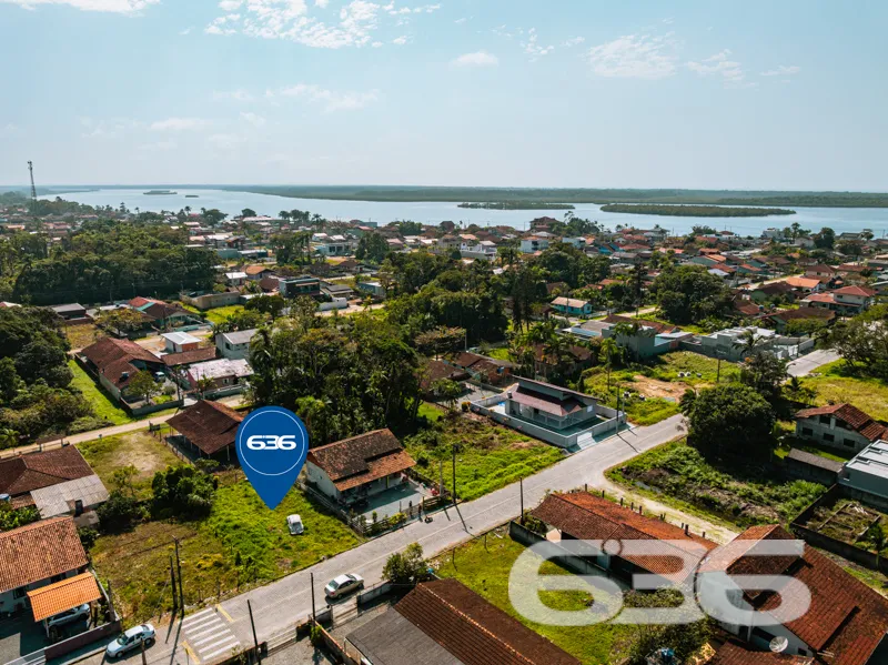 Terreno à Venda: Construa Seus Sonhos em Balneário