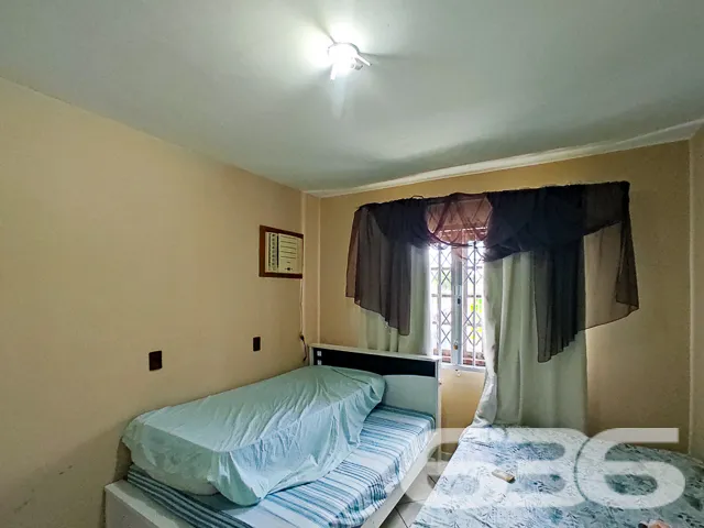 VENDE-SE LINDA CASA COM SUÍTE + DORMITÓRIO EM SÃO