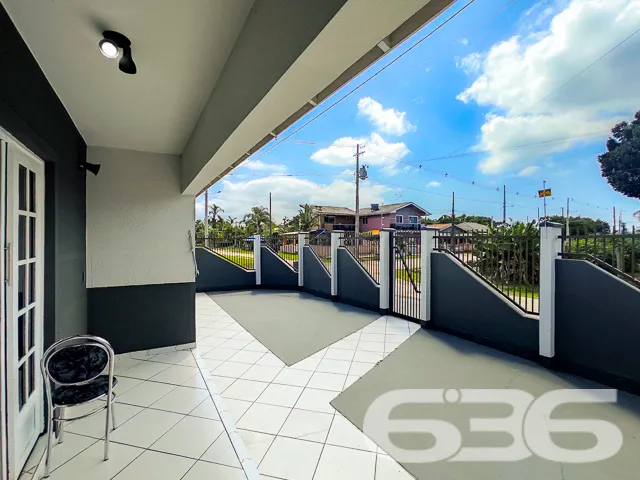 VENDE-SE LINDA CASA COM SUÍTE + DORMITÓRIO EM SÃO