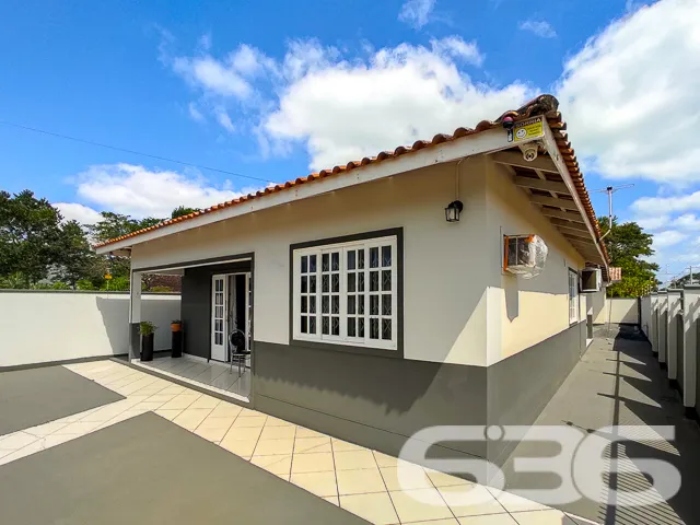 VENDE-SE LINDA CASA COM SUÍTE + DORMITÓRIO EM SÃO