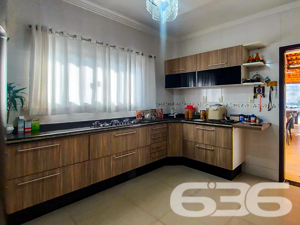 RESIDÊNCIA COM SUÍTE + 3 QUARTOS CADA NO BAIRRO BO
