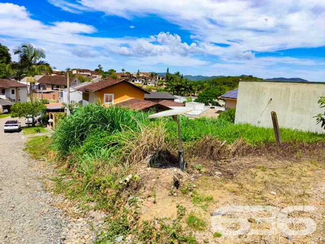 TERRENO À VENDA NO BAIRRO FLORESTA
Situado no bai