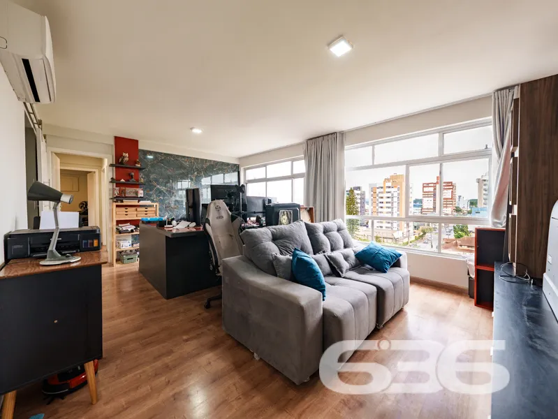 Apresentamos este apartamento localizado no coraçã