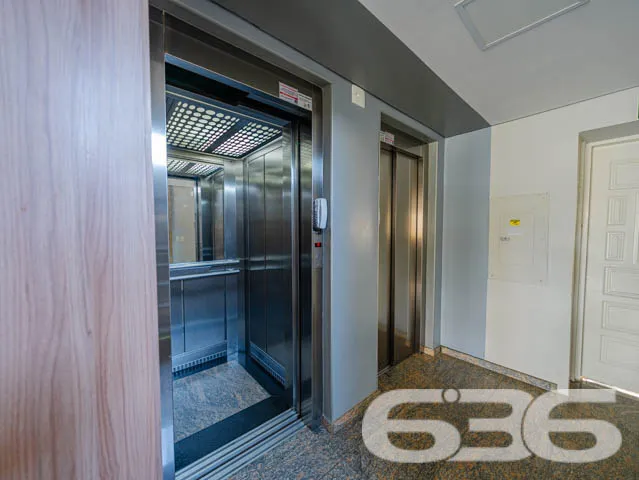 Apresentamos este apartamento localizado no coraçã