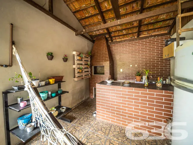 Excelente Oportunidade de Casa no Bairro Glória –