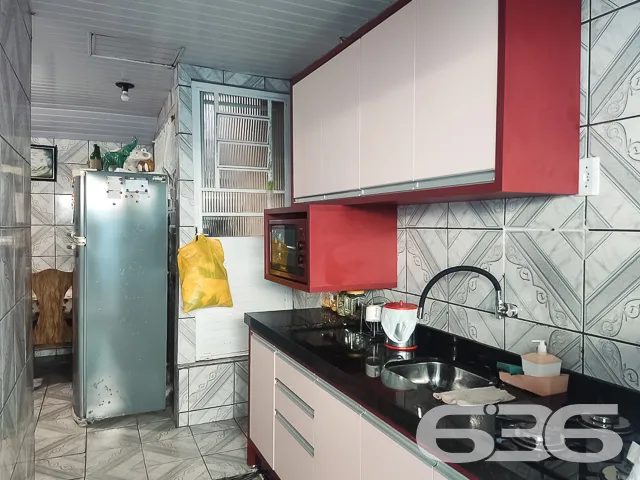 IMĂVEL COM 3 QUARTOS EM ĂTIMA LOCALIZAĂĂO NO BAIRR