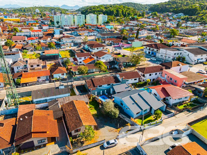 Casa à venda em Boa Vista, Joinville – Oportunidad