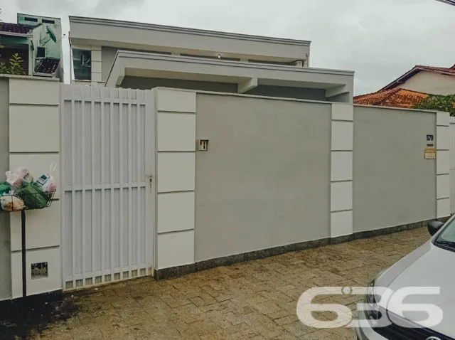 OPORTUNIDADE DE SOBRADO COM 4 QUARTOS, NO BAIRRO B
