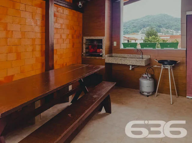 OPORTUNIDADE DE SOBRADO COM 4 QUARTOS, NO BAIRRO B