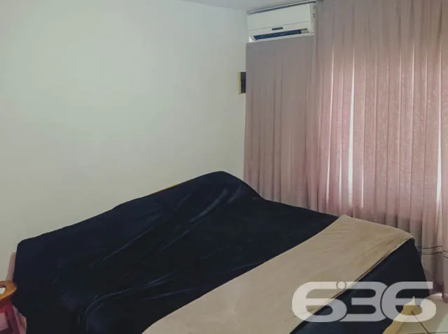OPORTUNIDADE DE SOBRADO COM 4 QUARTOS, NO BAIRRO B