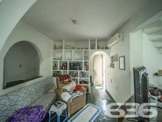 MAGNĂFICA CASA COM 2 SUĂTE E 1 QUARTO, NO BAIRRO B