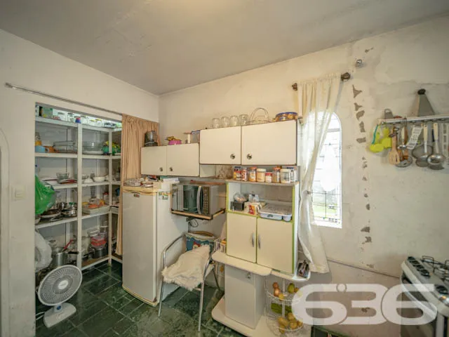 MAGNĂFICA CASA COM 2 SUĂTE E 1 QUARTO, NO BAIRRO B