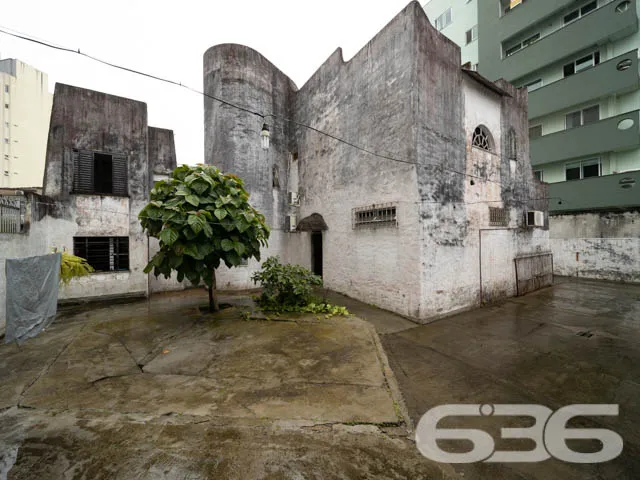 MAGNĂFICA CASA COM 2 SUĂTE E 1 QUARTO, NO BAIRRO B