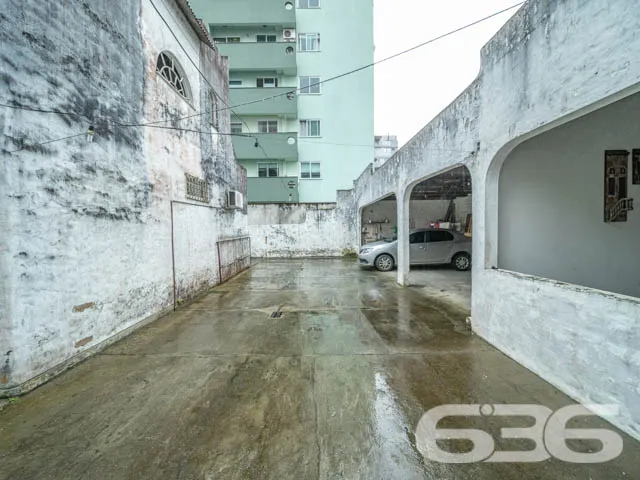 MAGNĂFICA CASA COM 2 SUĂTE E 1 QUARTO, NO BAIRRO B