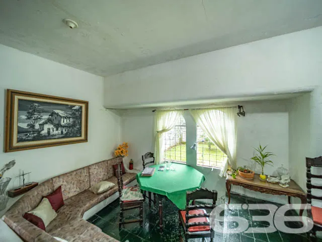 MAGNĂFICA CASA COM 2 SUĂTE E 1 QUARTO, NO BAIRRO B