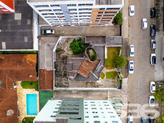 MAGNĂFICA CASA COM 2 SUĂTE E 1 QUARTO, NO BAIRRO B
