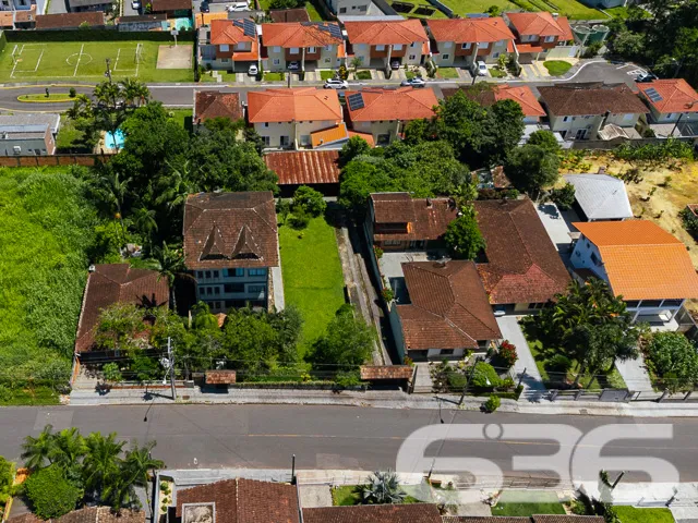 VENDE-SE TERRENO AMPLO E PRONTO PARA CONSTRUIR NO