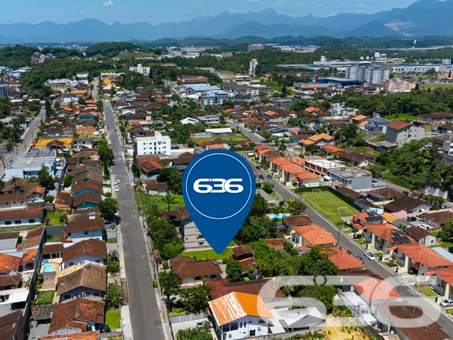 VENDE-SE TERRENO AMPLO E PRONTO PARA CONSTRUIR NO
