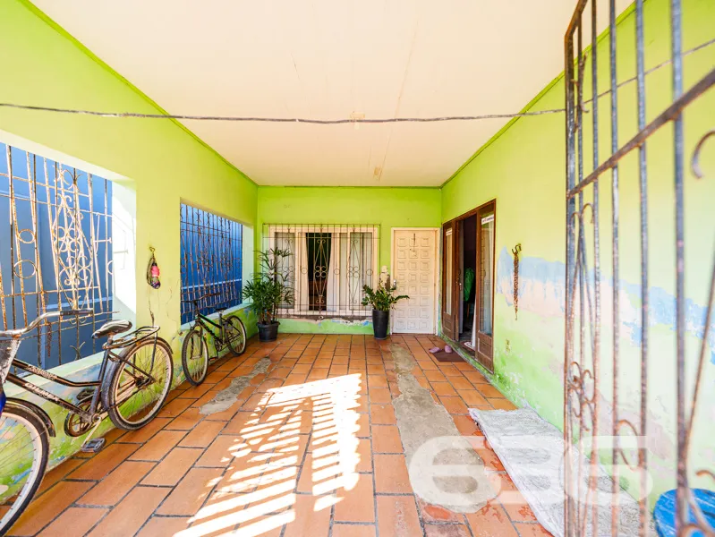 IMĂVEL MARAVILHOSO COM UMA EDĂCULA NO BAIRRO COMAS