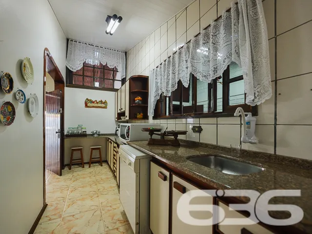 Descubra o encanto dessa residência padrão sobrado
