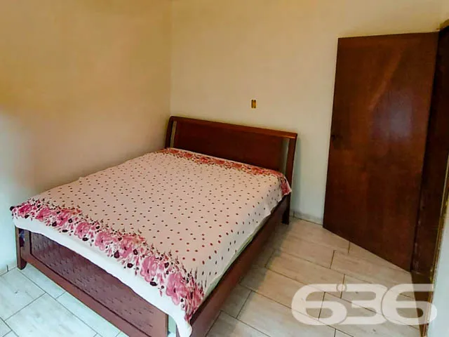 AMPLA RESIDĂNCIA COM 254mÂČ DE ĂREA CONSTRUĂDA
Se