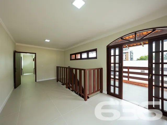 BAIRRO ANITA GARIBALDI: CASA ESTILO GERMÂNICO COM 