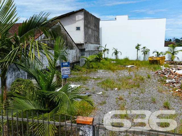 AMPLO TERRENO DE ESQUINA NO BAIRRO FÁTIMA - EXCELE