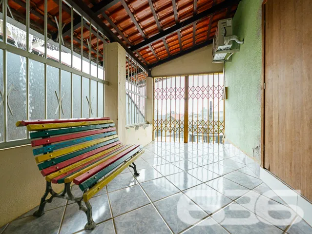 CASA COM 2 QUARTOS NO BAIRRO GUANABARA - ESTUDA PE