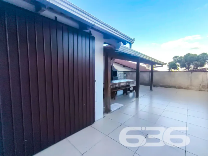 Seu novo lar com vista para a natureza no coração
