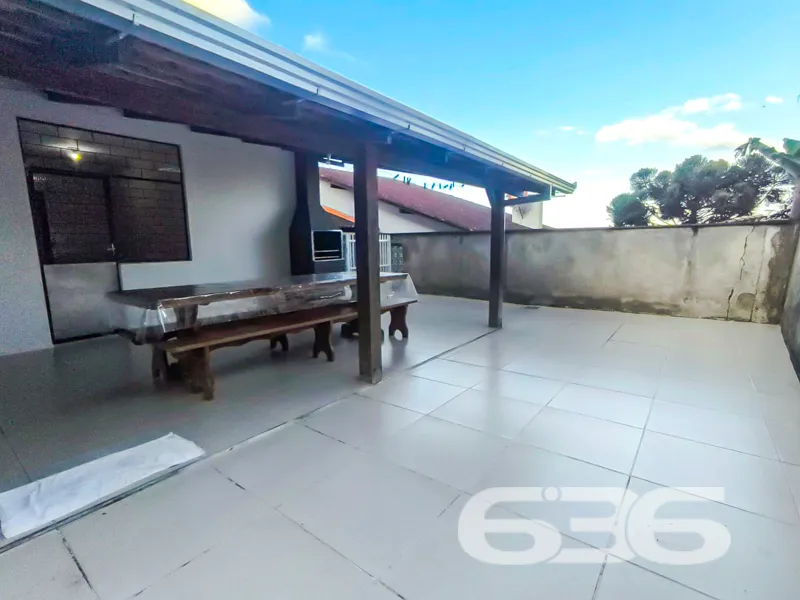 Seu novo lar com vista para a natureza no coração