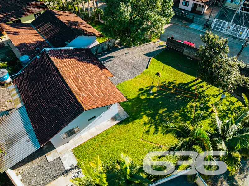 Oportunidade no Bairro Itaum: residĂȘncia tĂ©rrea em