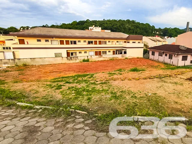 Descubra o potencial ilimitado deste terreno em Jo