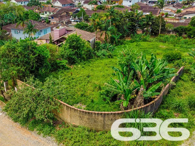 TERRENO DE ESQUINA NO BAIRRO BOEHMERWALD, PERFEITO