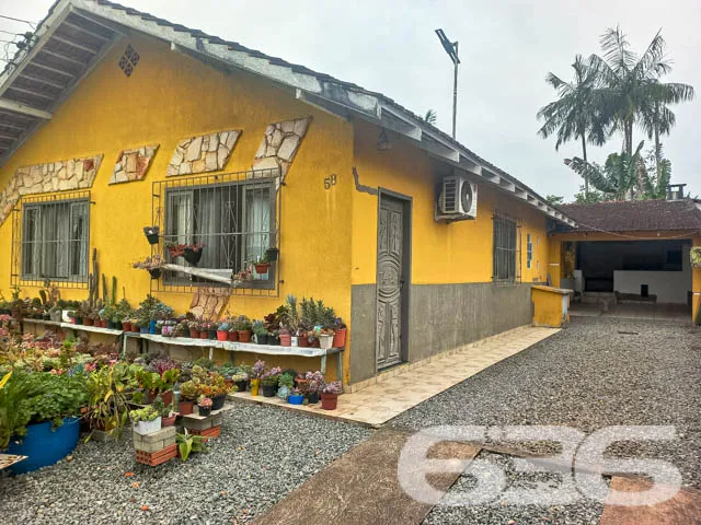 Casa tĂ©rrea Ă venda no Boehmerwald, Joinville/SC â