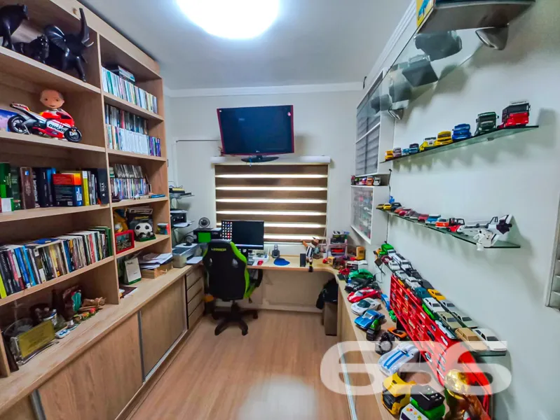 Imóvel térreo em terreno de esquina com 502 m² no 