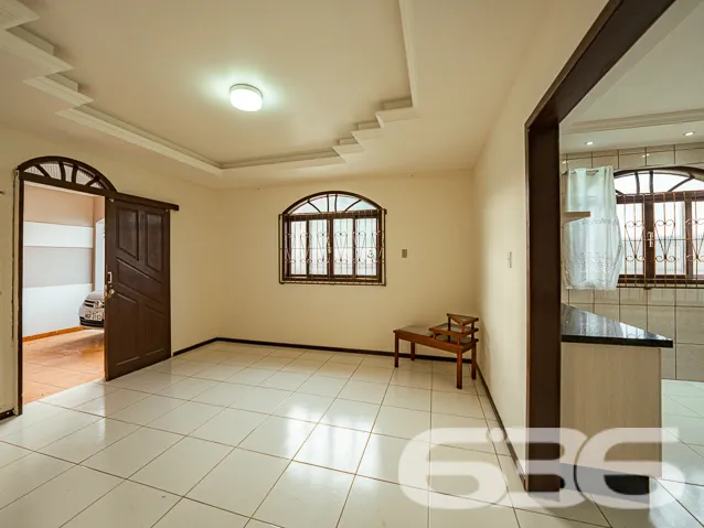 OPORTUNIDADE DE CASA COM 3 QUARTOS, NO BAIRRO JAR