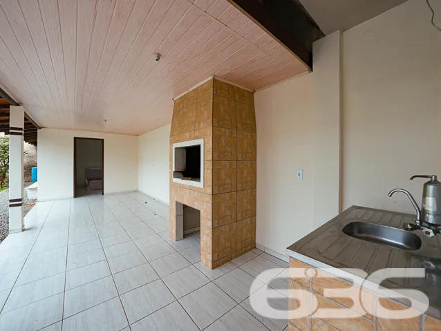 OPORTUNIDADE DE CASA COM 3 QUARTOS, NO BAIRRO JAR