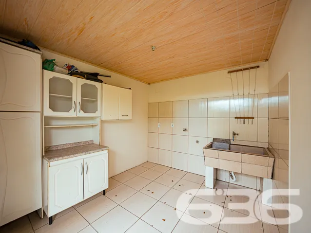 OPORTUNIDADE DE CASA COM 3 QUARTOS, NO BAIRRO JAR