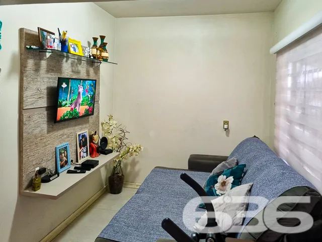 IMÓVEL COM 3 DORMITÓRIOS E ÁREA DE FESTAS NO BAIRR